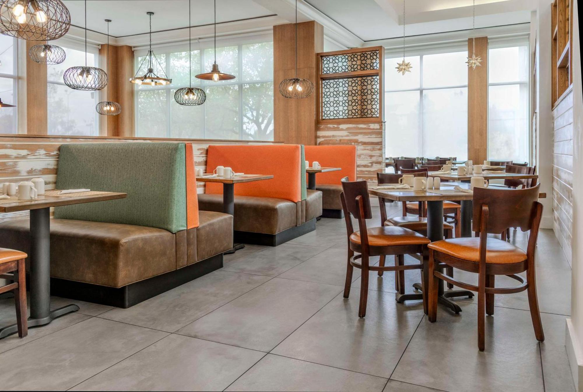 אורורה Hilton Garden Inn Denver Airport מראה חיצוני תמונה