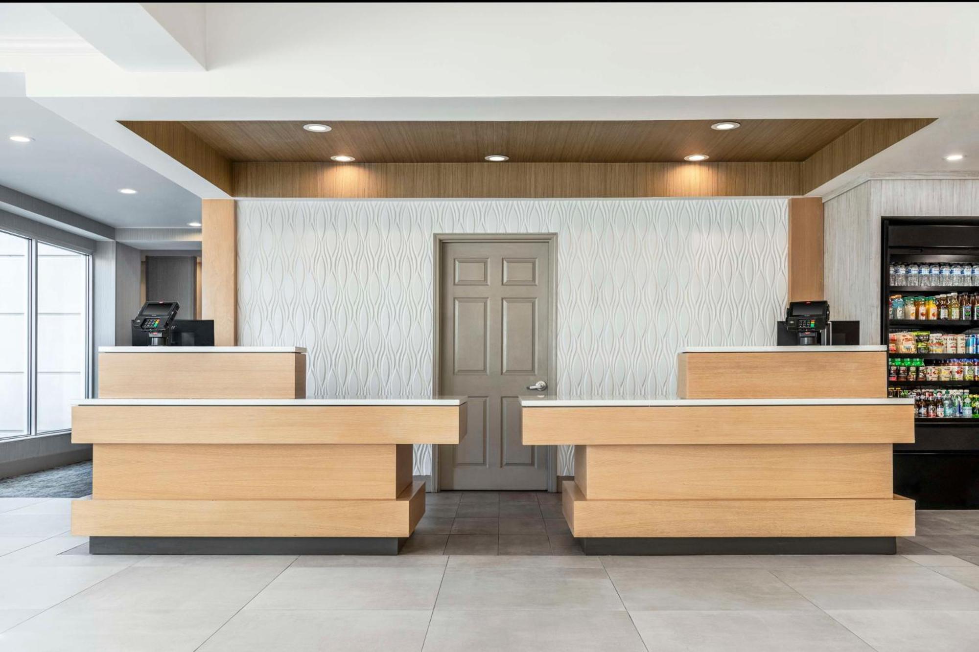 אורורה Hilton Garden Inn Denver Airport מראה חיצוני תמונה