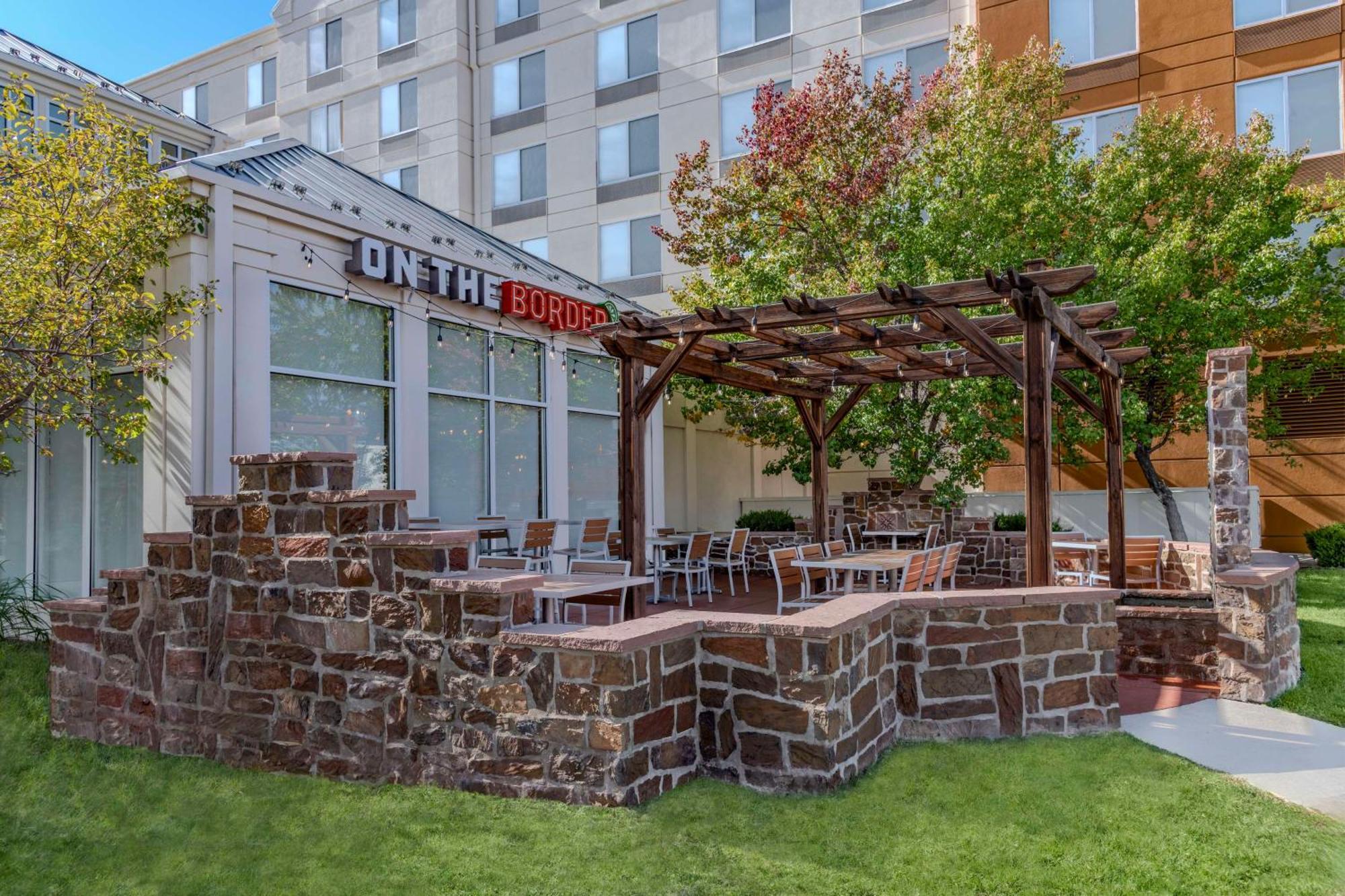 אורורה Hilton Garden Inn Denver Airport מראה חיצוני תמונה